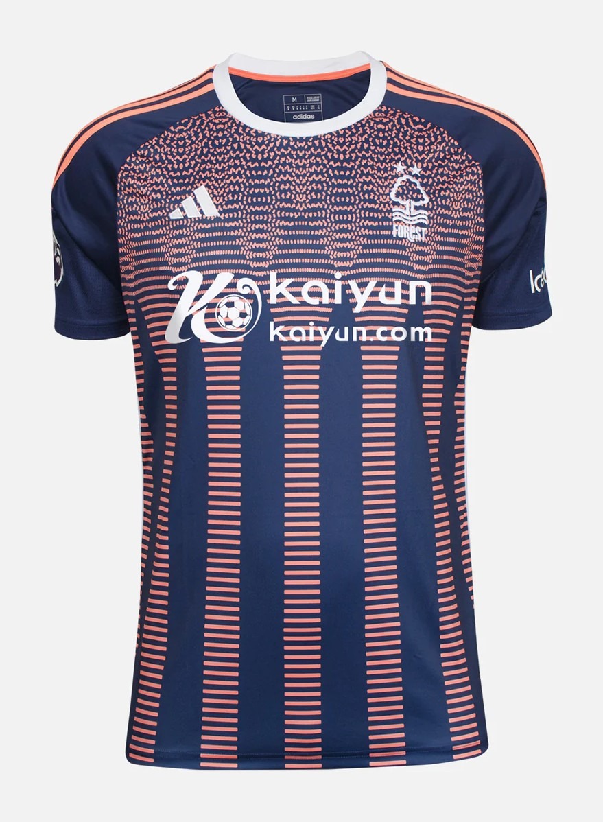 Tercera equipación de Nottingham Forest 23-24
