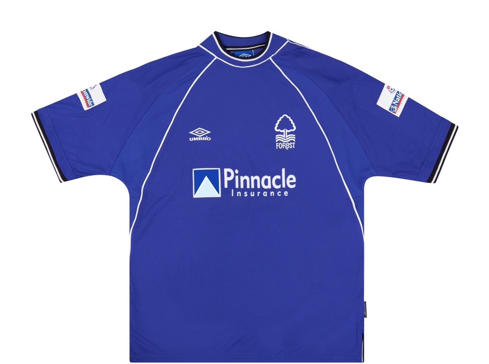 Segunda equipación de Nottingham Forest 99-00