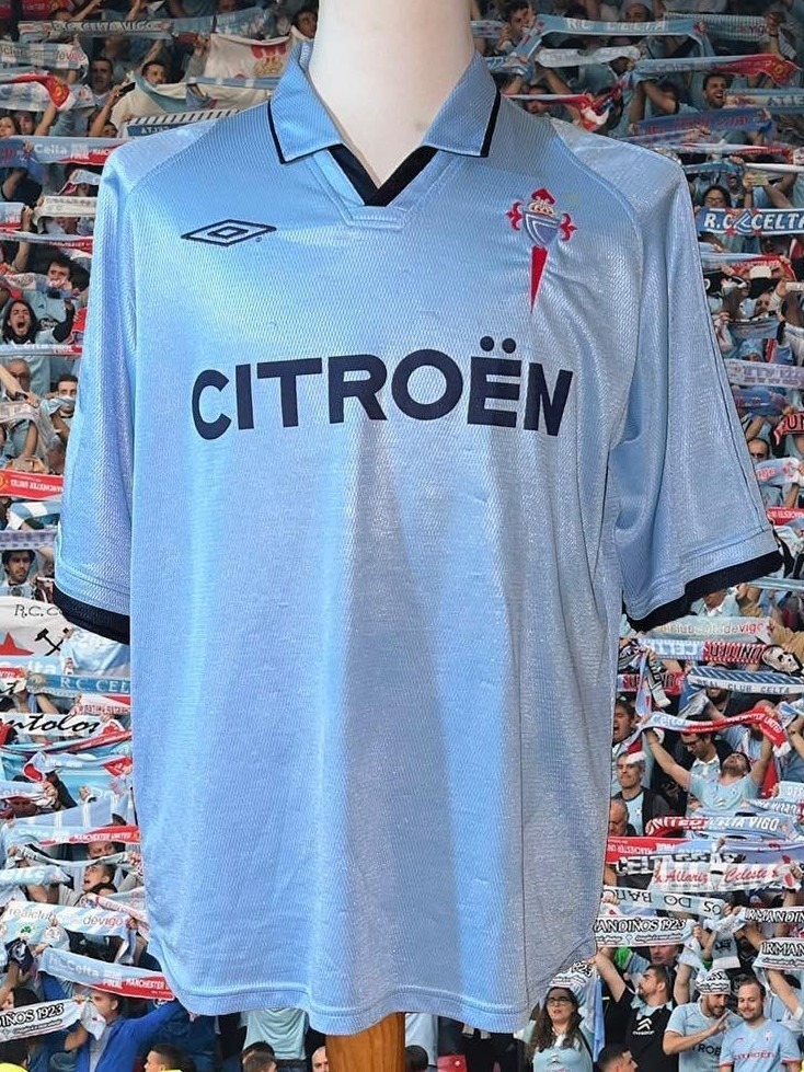 Primera equipación de RC Celta de Vigo 01-02