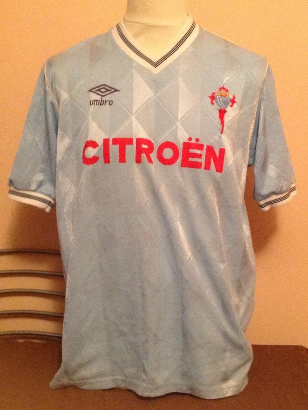 Primera equipación de RC Celta de Vigo 88-89