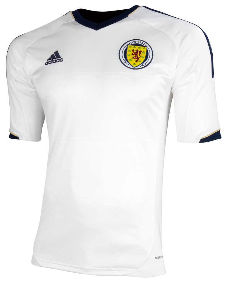 Segunda equipación de Scotland 2012