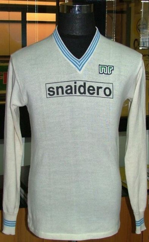 Segunda equipación de SSC Napoli 81-82