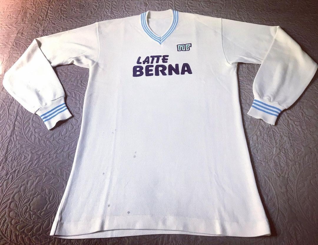 Segunda equipación de SSC Napoli 83-84