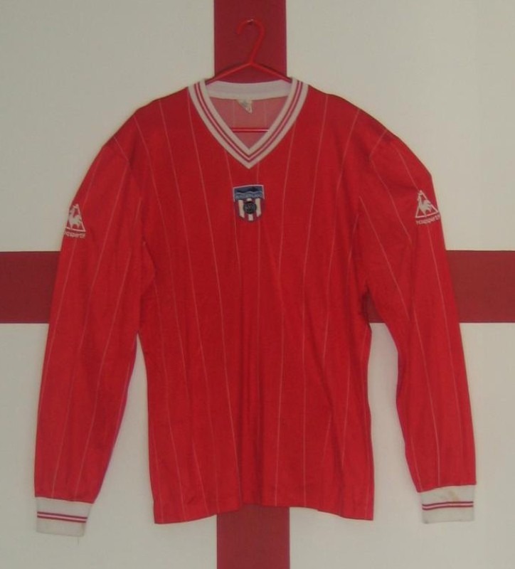 Tercera equipación de Sunderland AFC 81-82