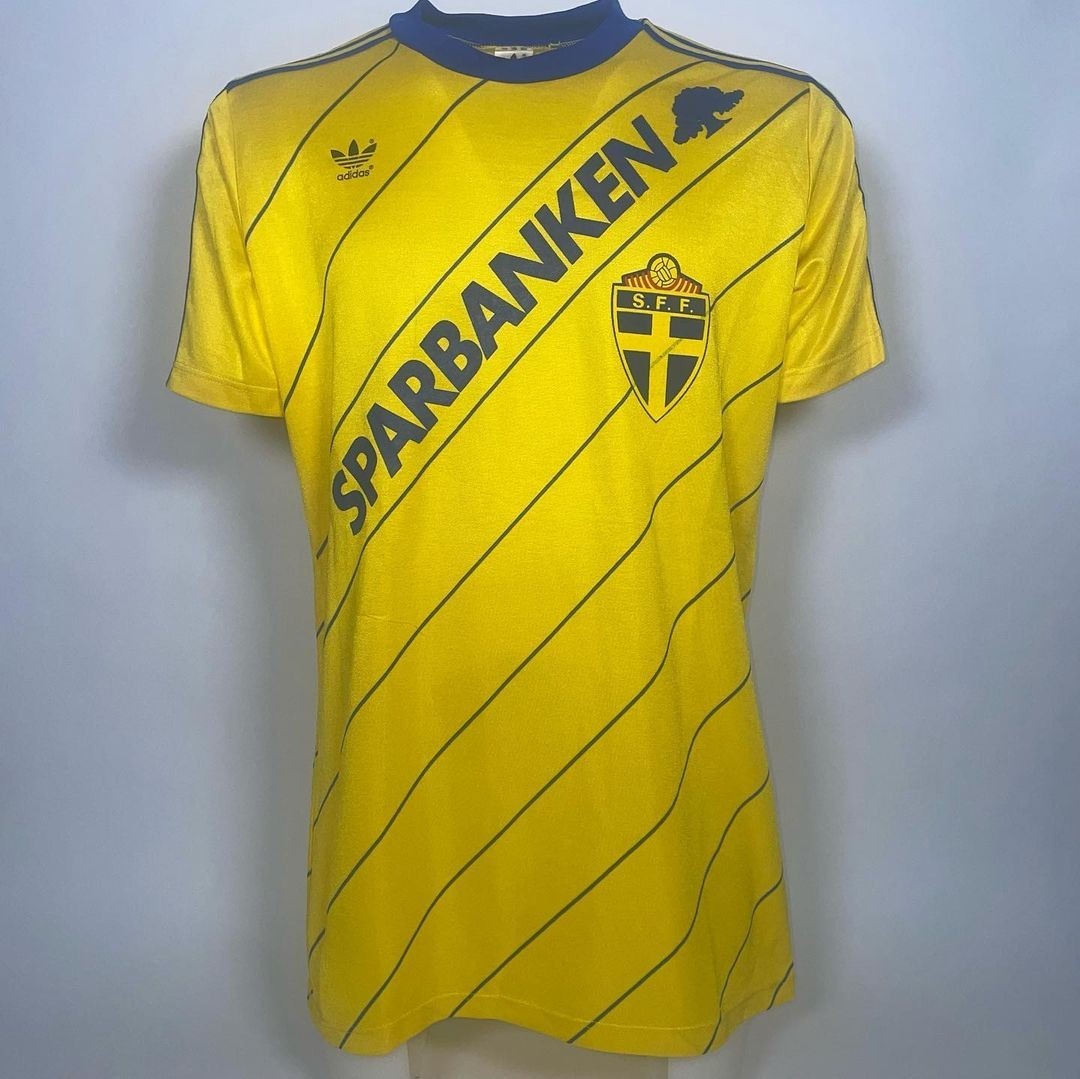 Primera equipación de Sweden 1986