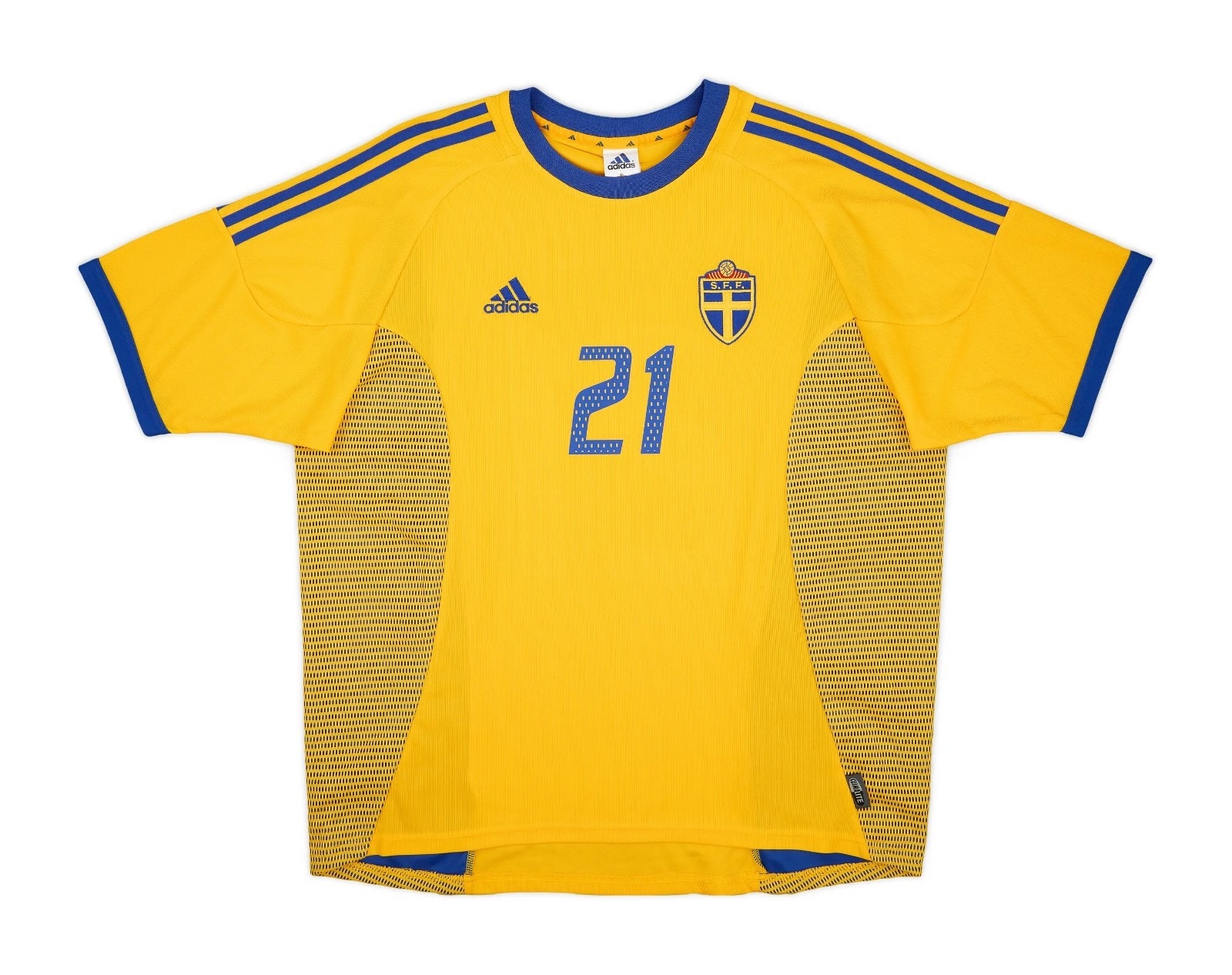 Primera equipación de Sweden 2002