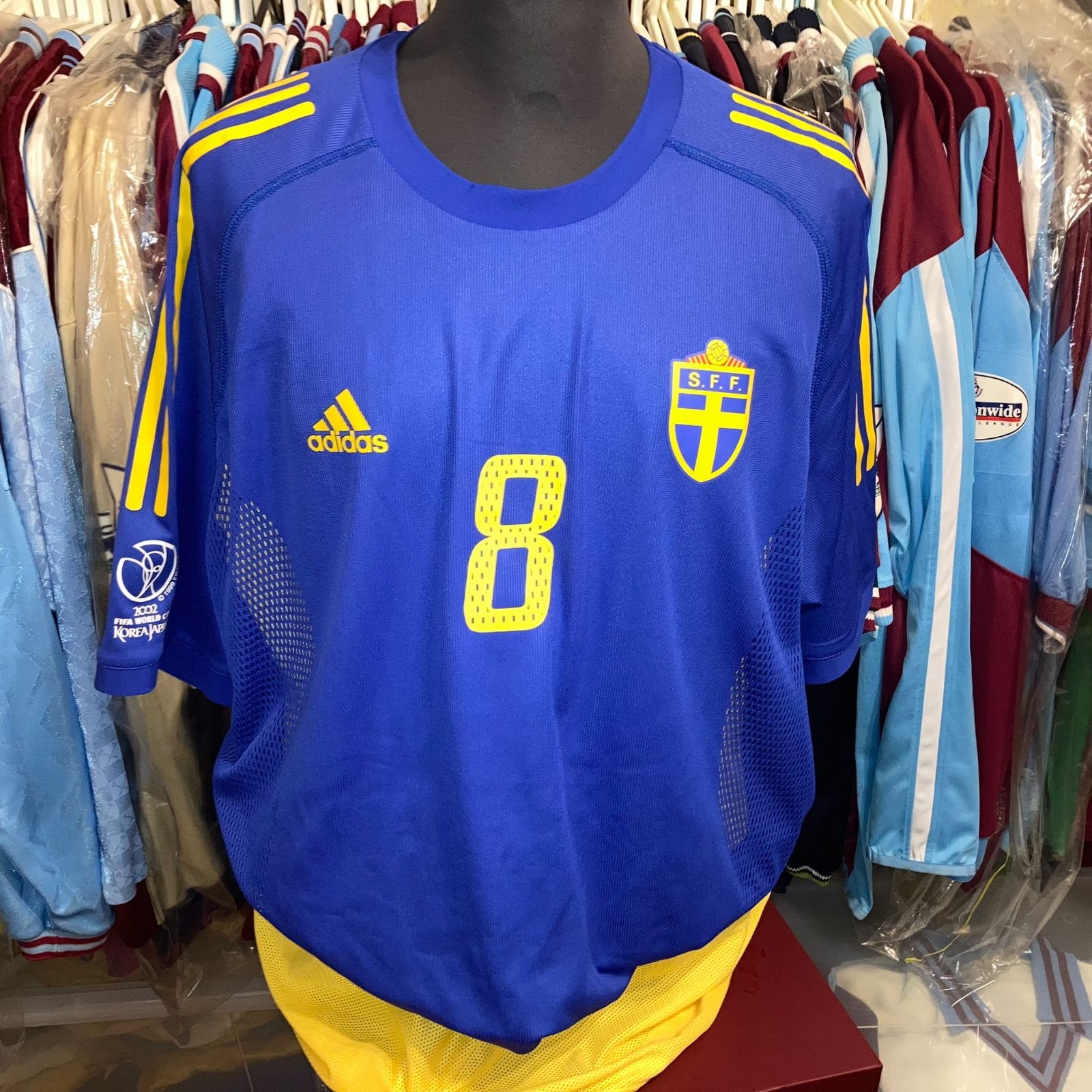 Tercera equipación de Sweden 2002