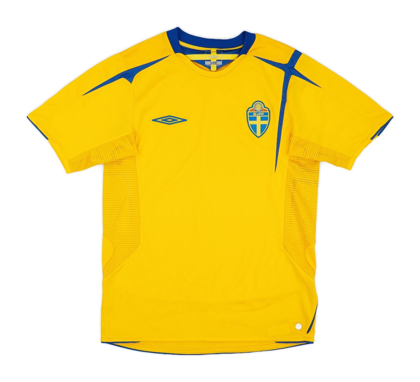 Primera equipación de Sweden 2006