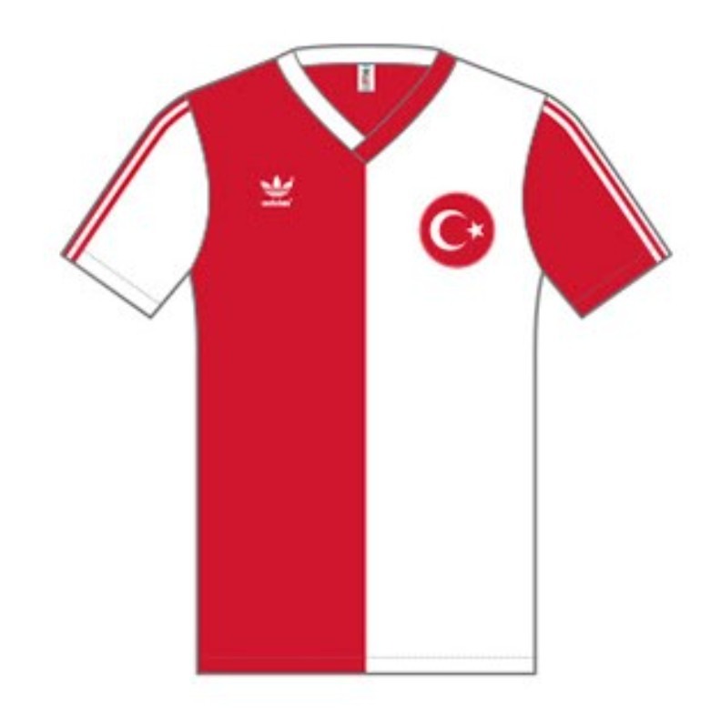 Primera equipación de Türkiye 1984