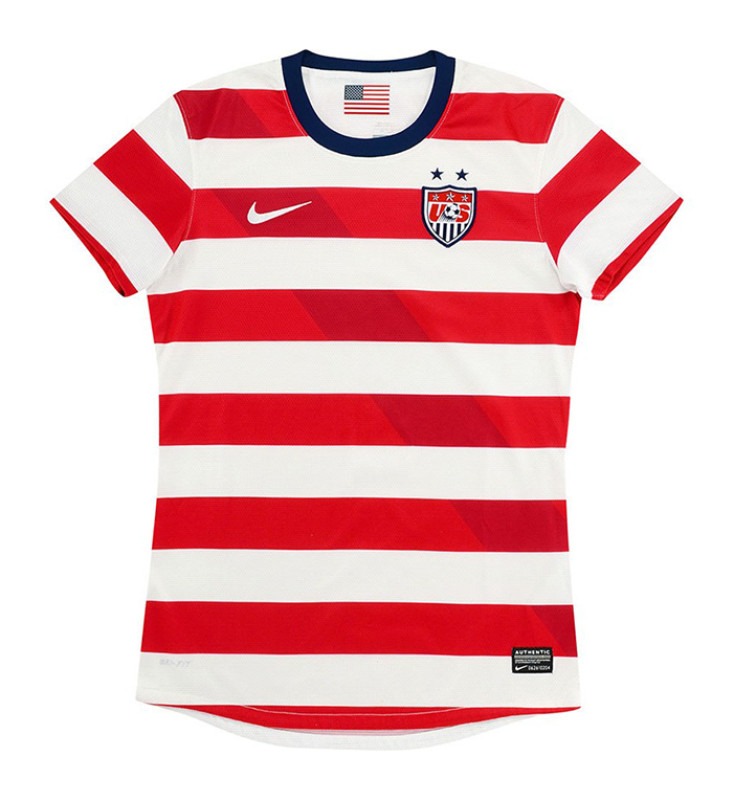 Primera equipación de USA 2012