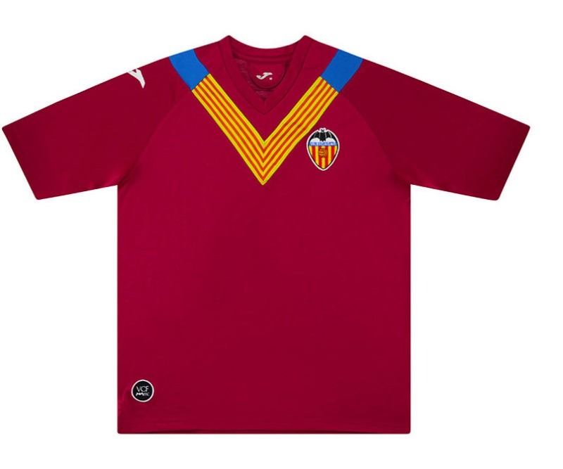 Equipación especial de Valencia CF 12-13