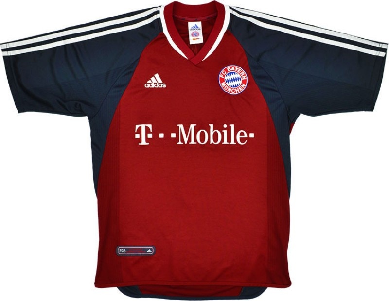 Primera equipación de Bayern Múnich 02-03