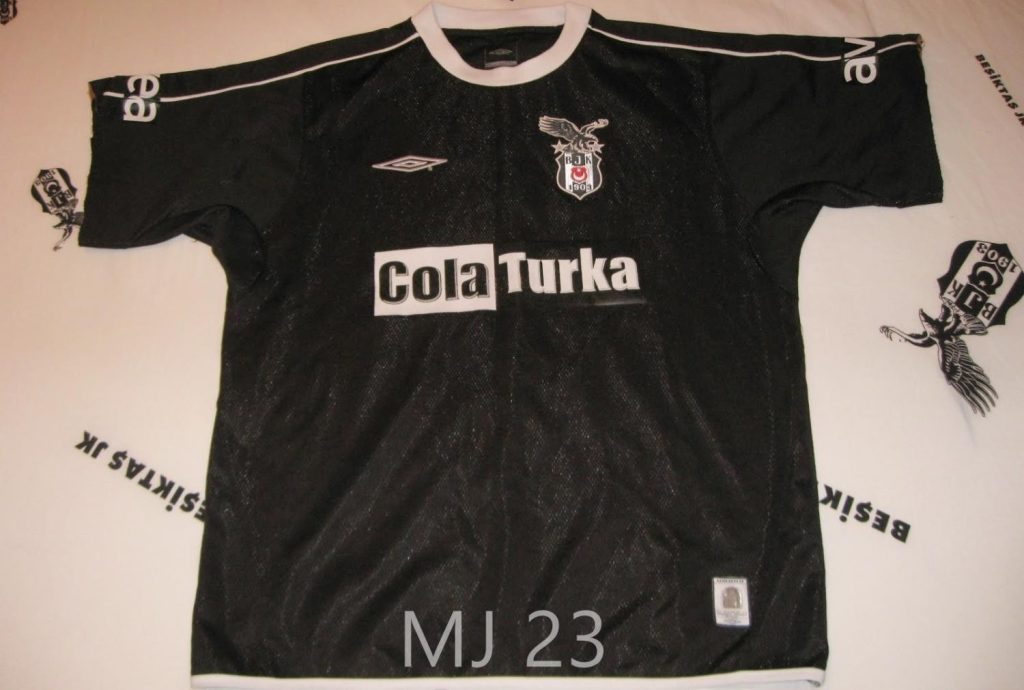 Equipación especial de Besiktas 05-06