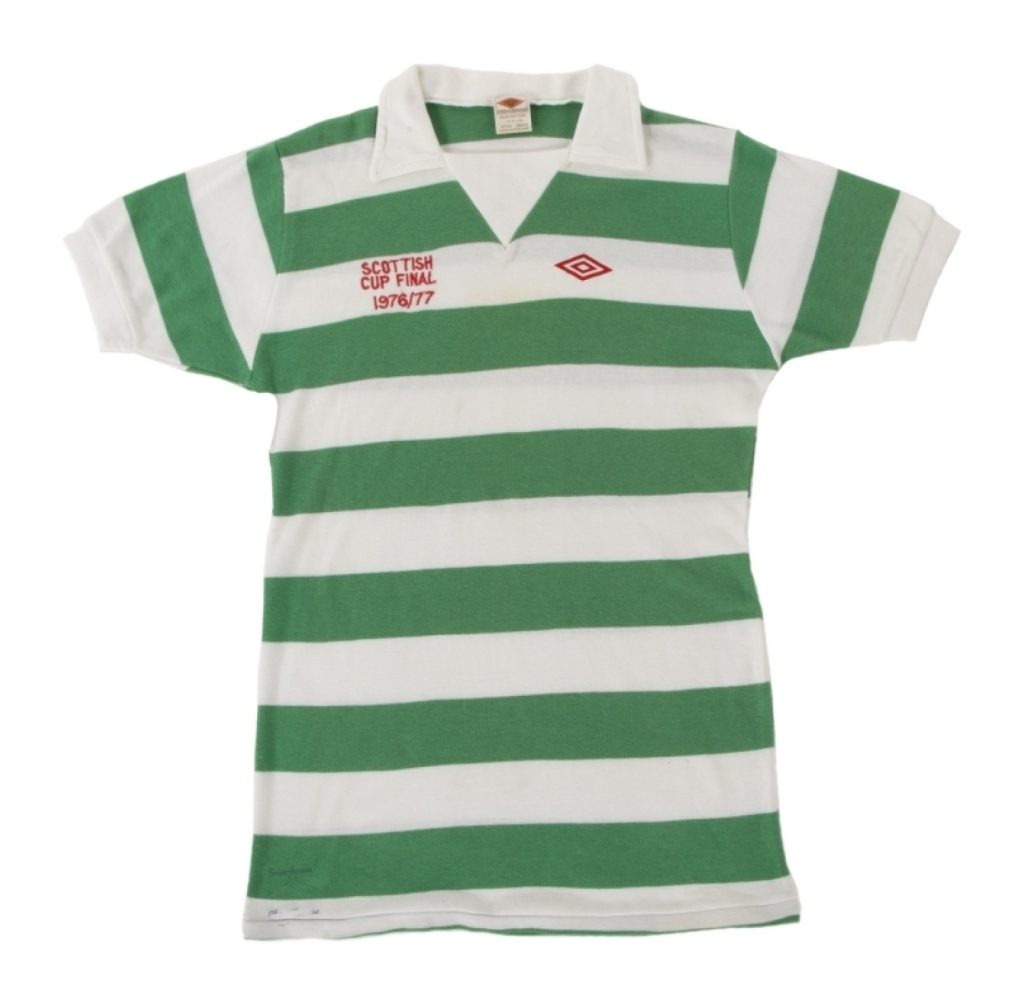 Equipación especial de Celtic 76-77