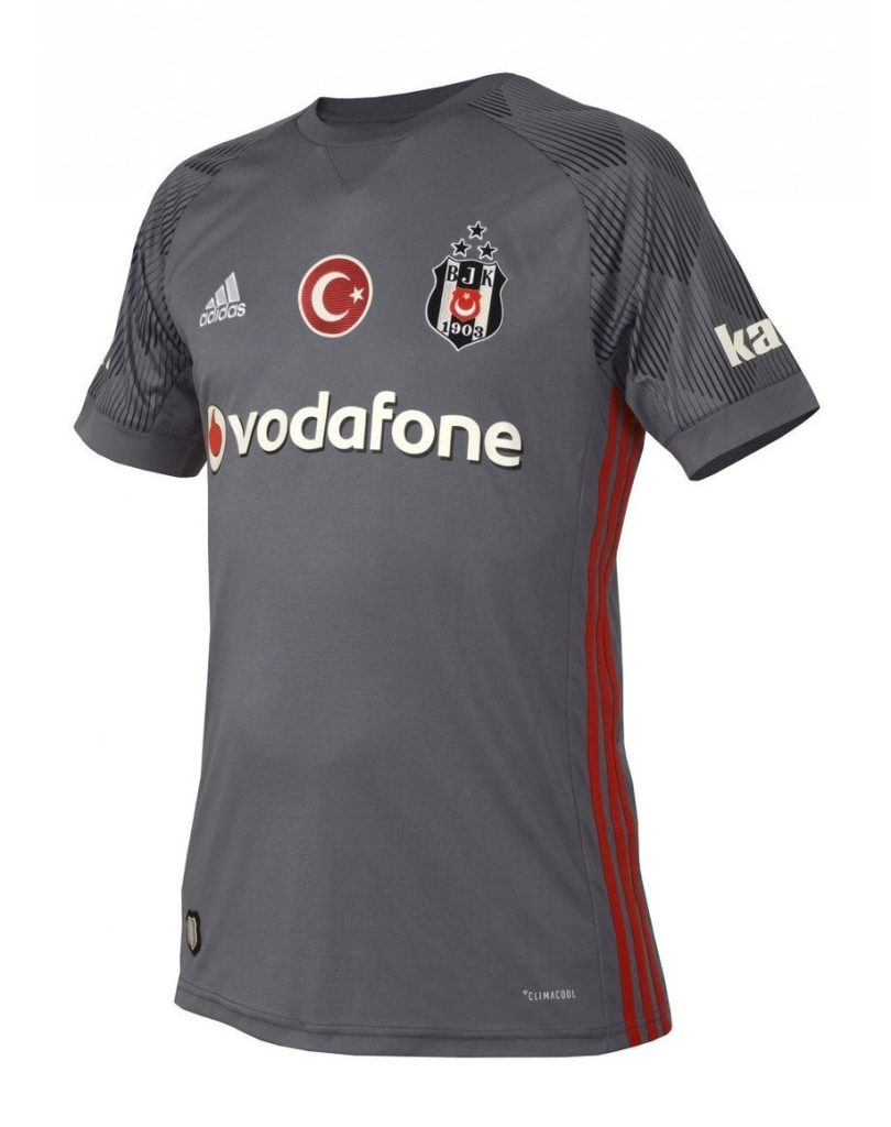 Tercera equipación de Besiktas 17-18
