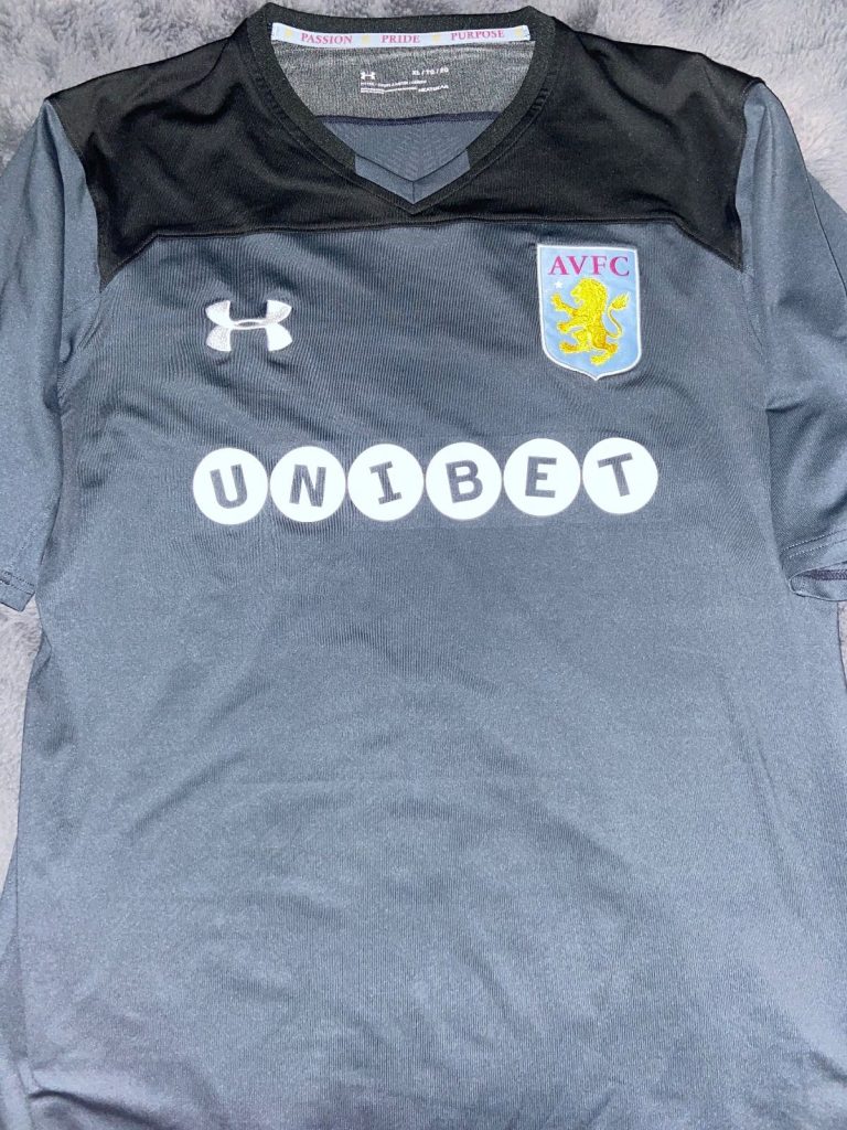 Equipación de portero de Aston Villa 17-18