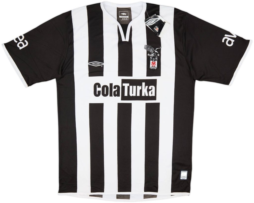 Segunda equipación de Besiktas 06-07