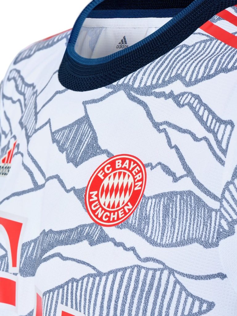 Bayern München 21-22 Tercera 4