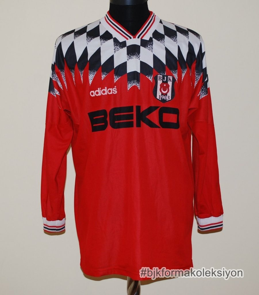 Tercera equipación de Besiktas 96-97