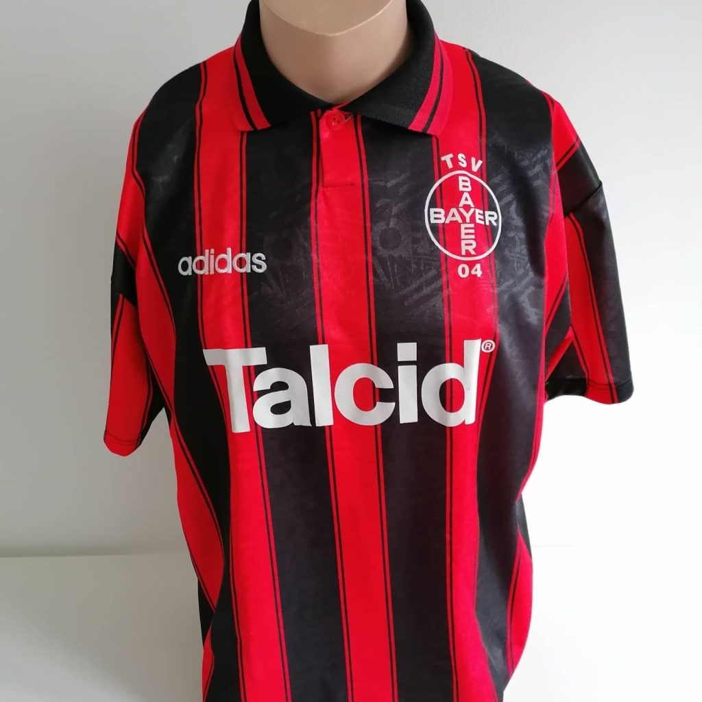 Equipación especial de Bayer Leverkusen 94-95