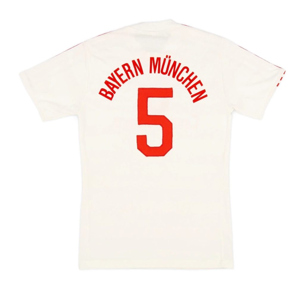 Segunda equipación de Bayern Múnich 85-86