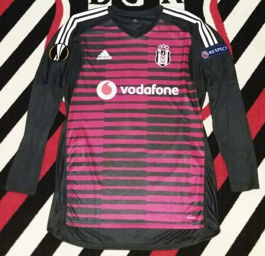 Beşiktaş 18-19 Portero 2