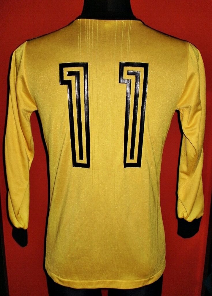 Borussia Dortmund 74-75 Local 2