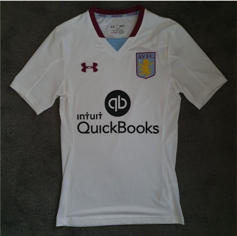 Tercera equipación de Aston Villa 16-17