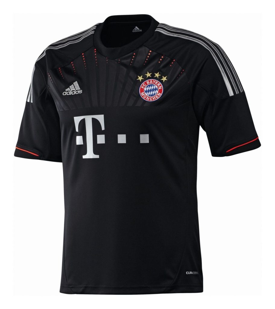 Tercera equipación de Bayern Múnich 12-13