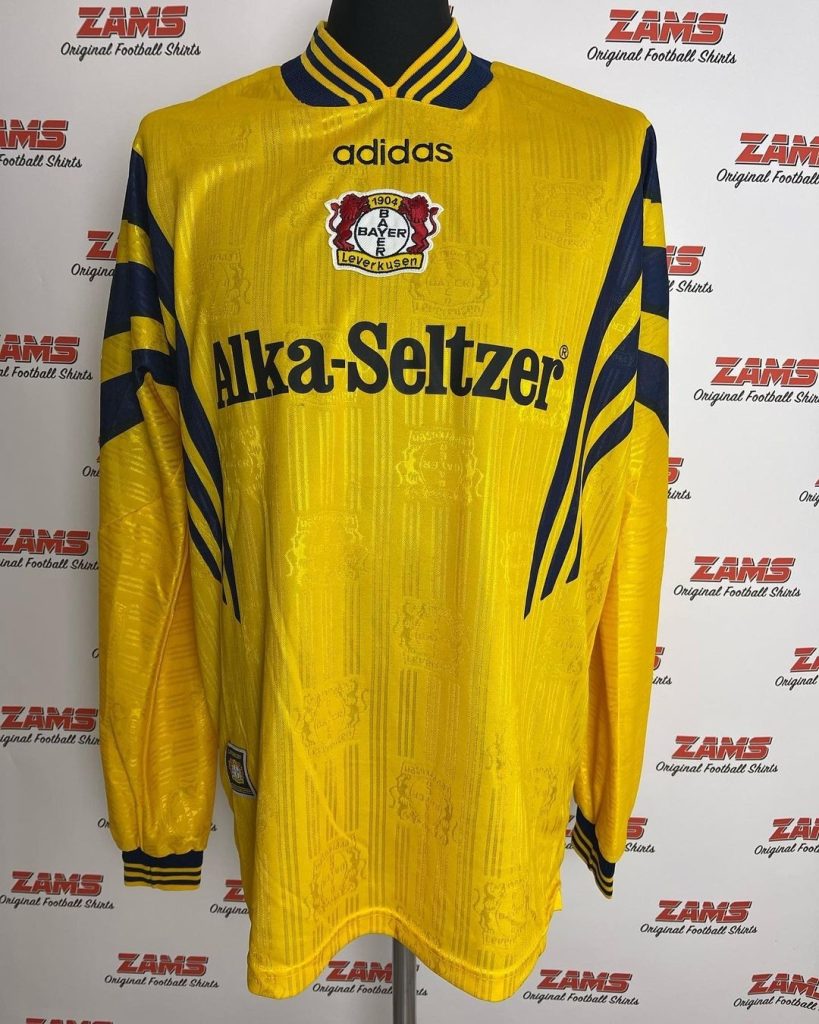 Tercera equipación de Bayer Leverkusen 96-97