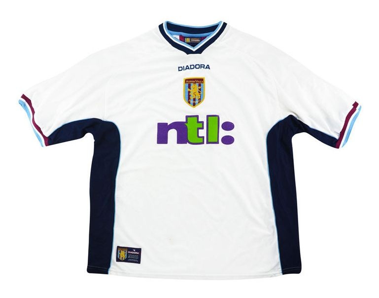 Tercera equipación de Aston Villa 00-01