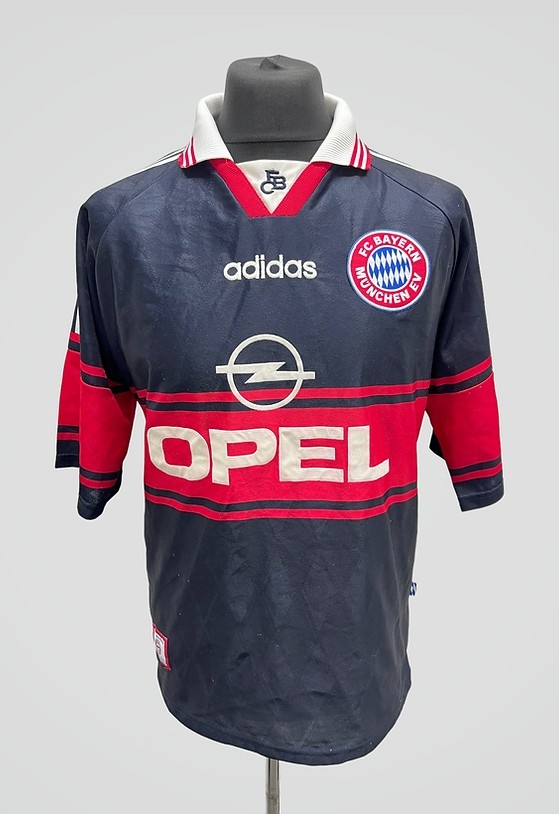Bayern München 97-98 Local 3