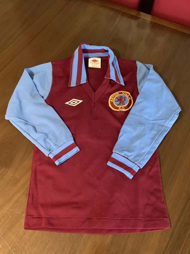 Aston Villa 78-79 Local 3