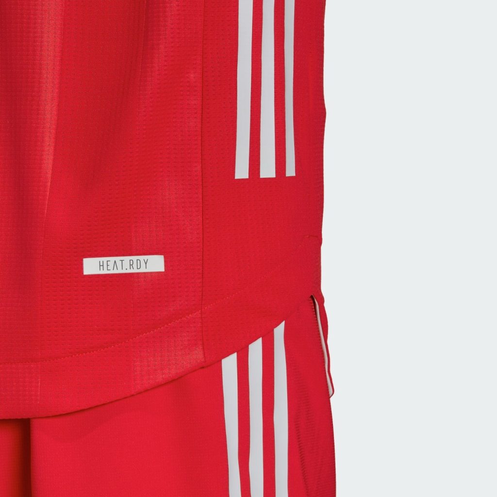 Bayern München 20-21 Local 4