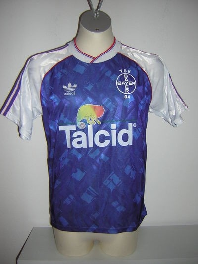 Tercera equipación de Bayer Leverkusen 92-93