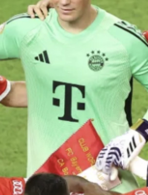 Bayern München 2025 Portero