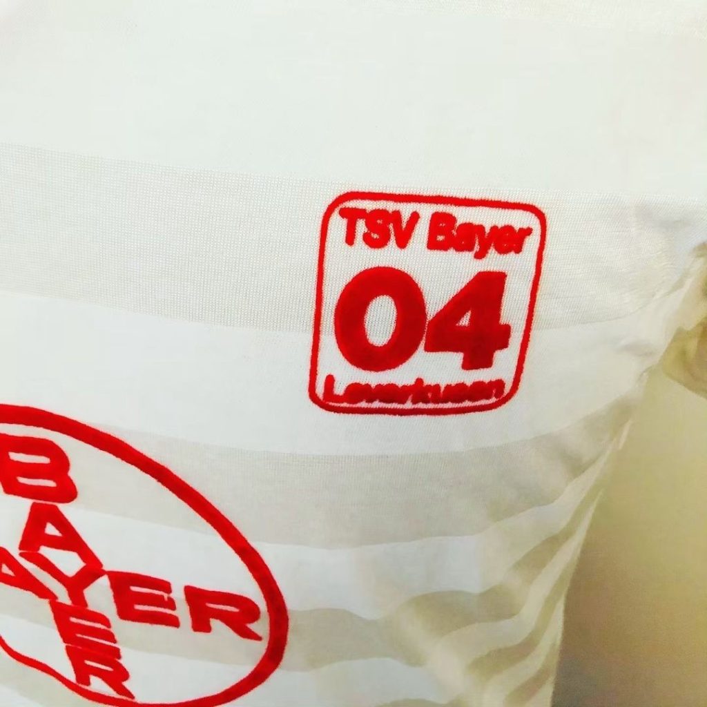 Bayer 04 Leverkusen 88-89 Local 2