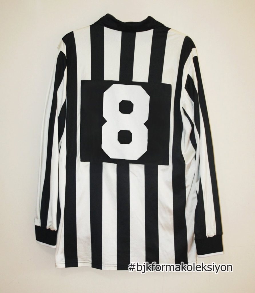 Beşiktaş 93-94 Visitante 2