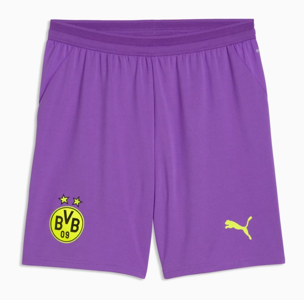 Borussia Dortmund 26-27 Tercera 4