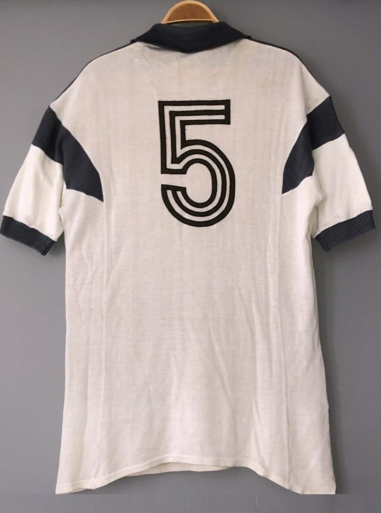 Beşiktaş 88-89 Local 2
