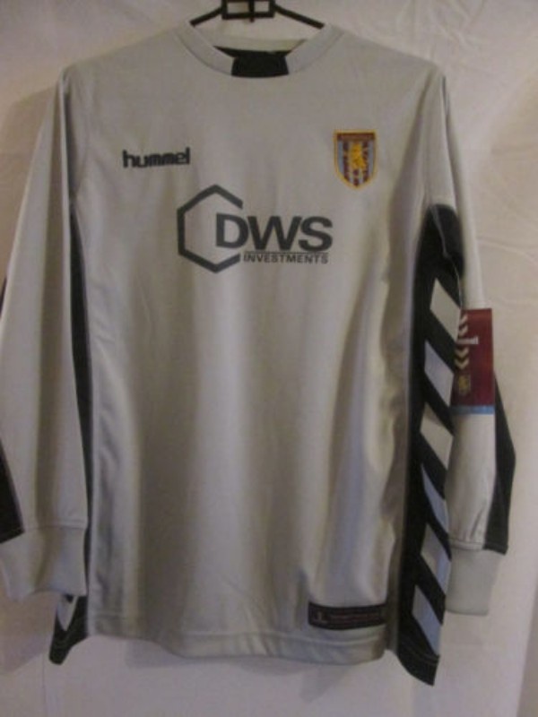 Aston Villa 05-06 Portero 2