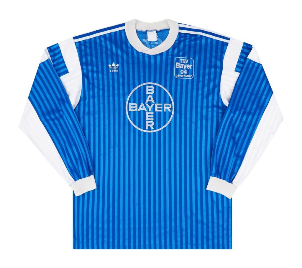 Tercera equipación de Bayer Leverkusen 90-91