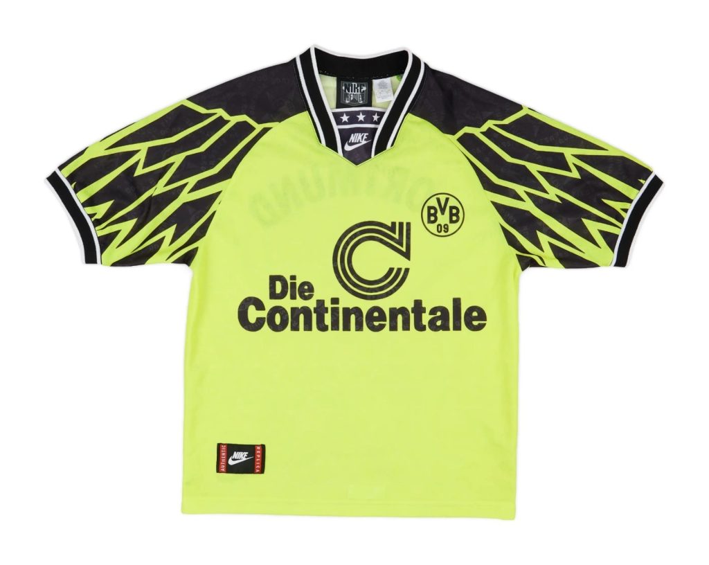 Borussia Dortmund 94-95 Local 2