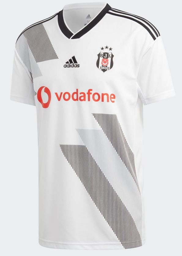 Primera equipación de Besiktas 19-20