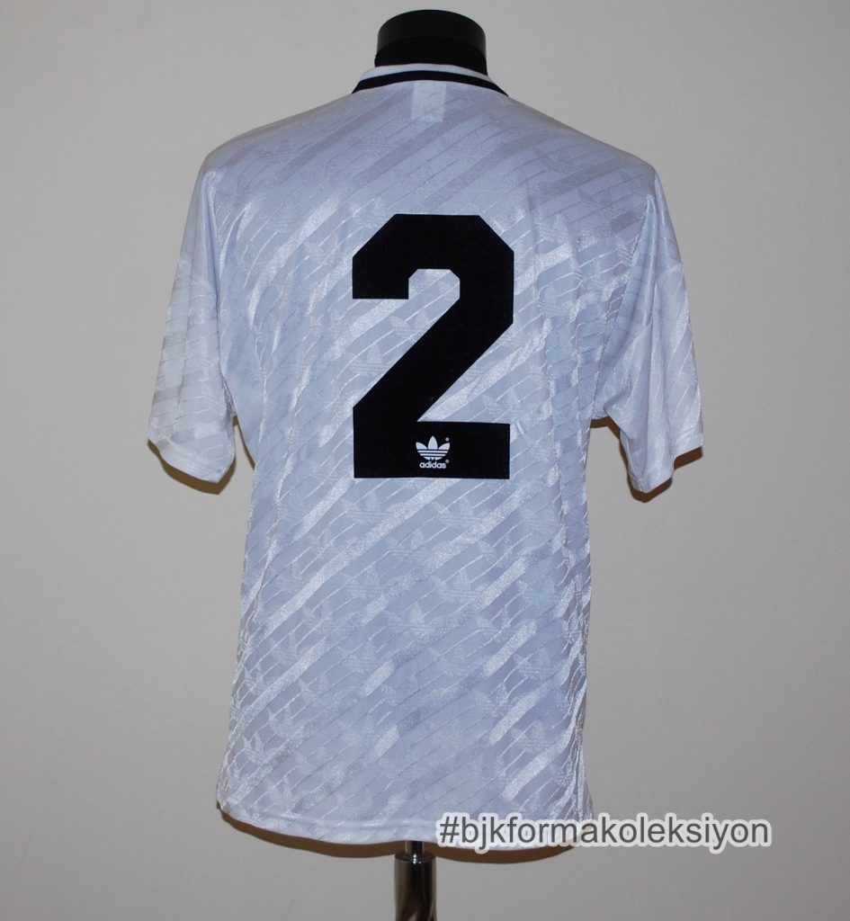 Beşiktaş 93-94 Local 2