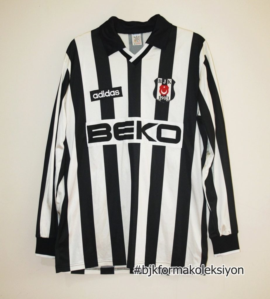 Segunda equipación de Besiktas 93-94