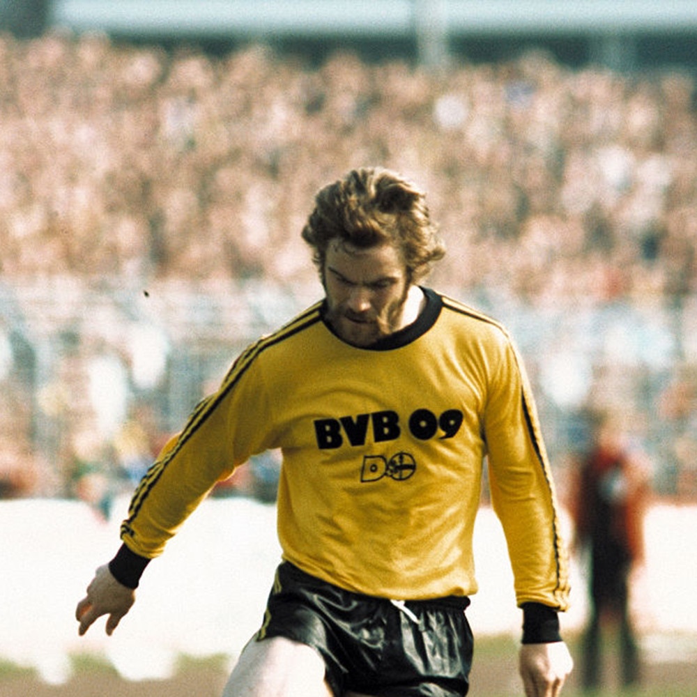 Primera equipación de Borussia Dortmund 75-76