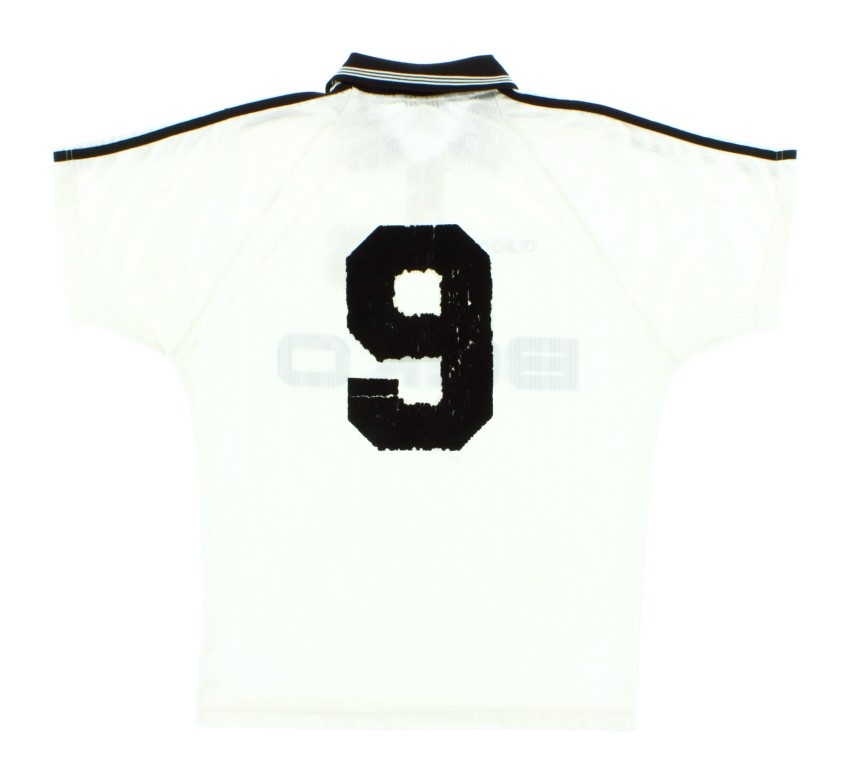 Beşiktaş 97-98 Local 2