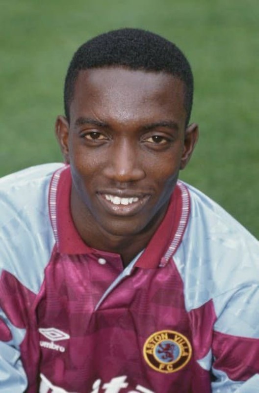 Aston Villa 91-92 Local 3