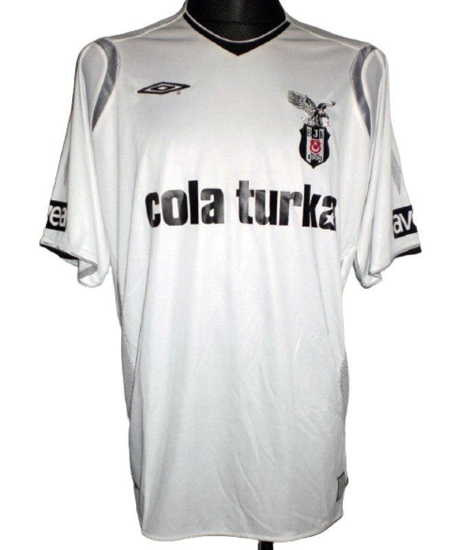 Primera equipación de Besiktas 08-09